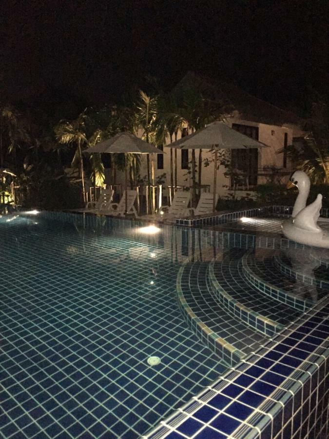 Bulan Villa Rayong Buitenkant foto