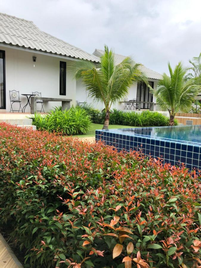Bulan Villa Rayong Buitenkant foto