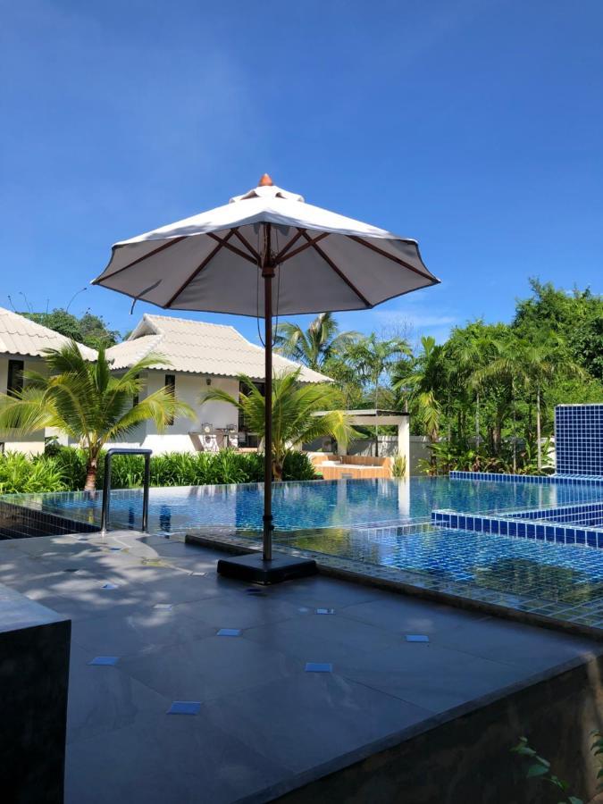 Bulan Villa Rayong Buitenkant foto